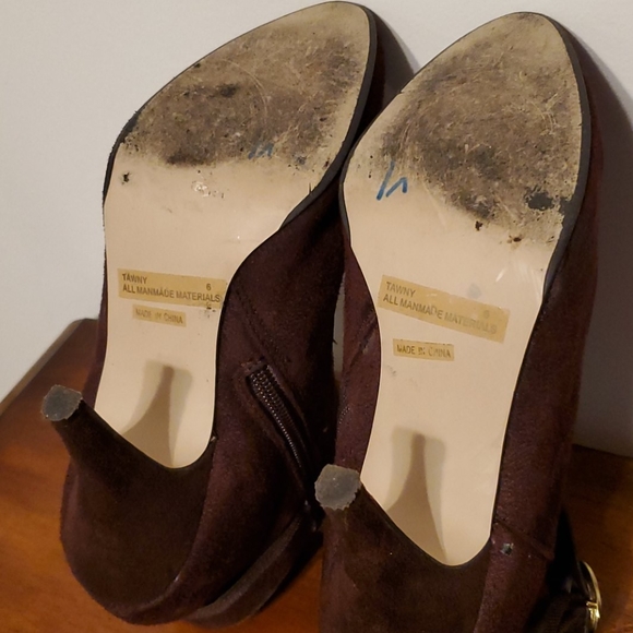 Shoedazzle brown faux suede booties, size 6 - Picture 6 of 6